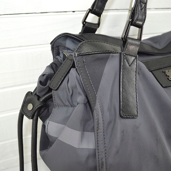 BURBERRY SIGNATURE PRINT TOTE #126-65 - Picture 4 of 8